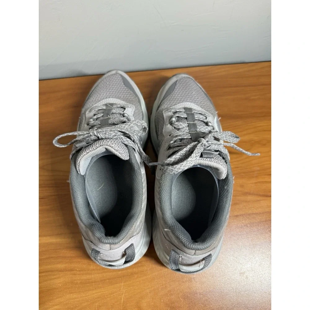 Saucony trail shoes